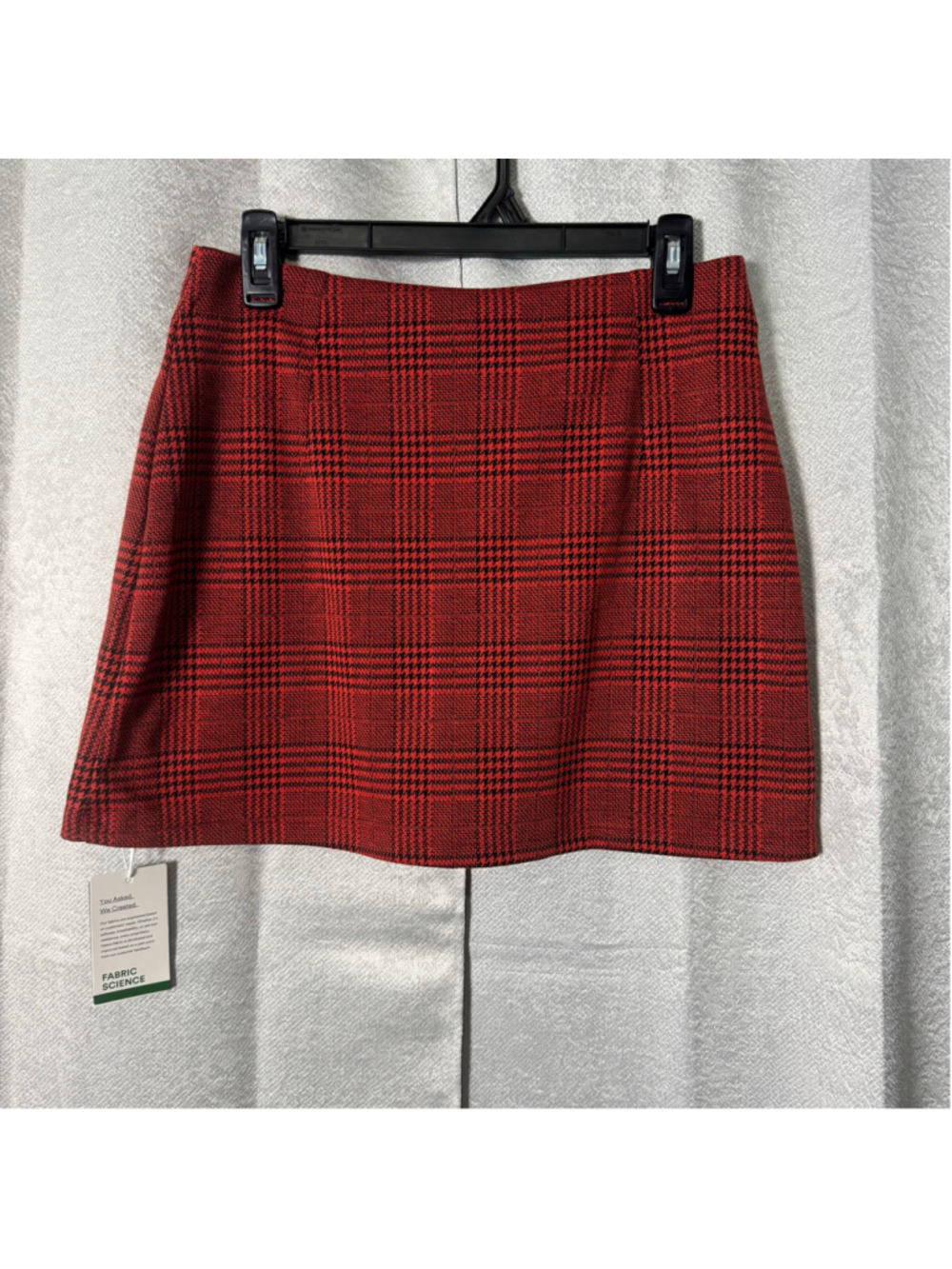NWT High waisted 2 in 1 houndstooth plaid mini work skirt burgundy houndstooth M